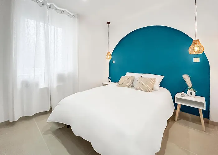 Erastis Avec Privé Apartamento