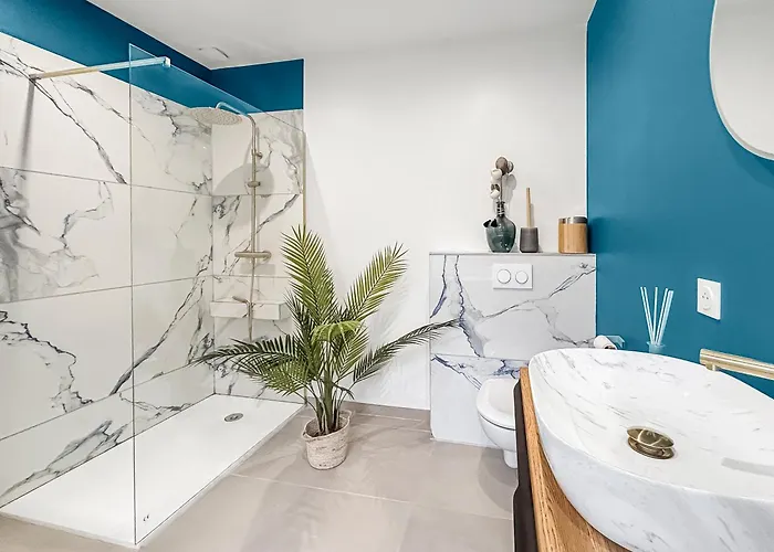 Erastis Avec Privé Apartamento